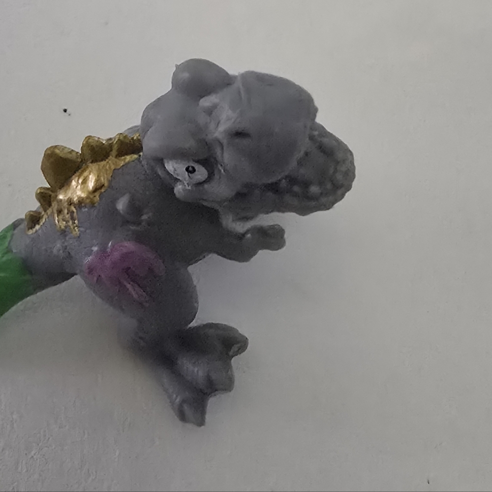 Zuru Smashers Dino Island Surprise T-Rex Gray & Gold 1" Mini Figure